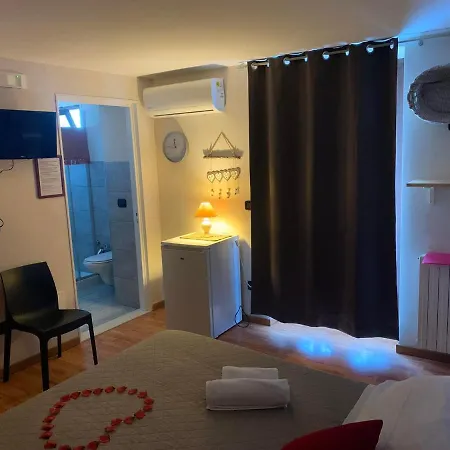 Le Dimore Del Sarto 3* 滨海波利尼亚诺